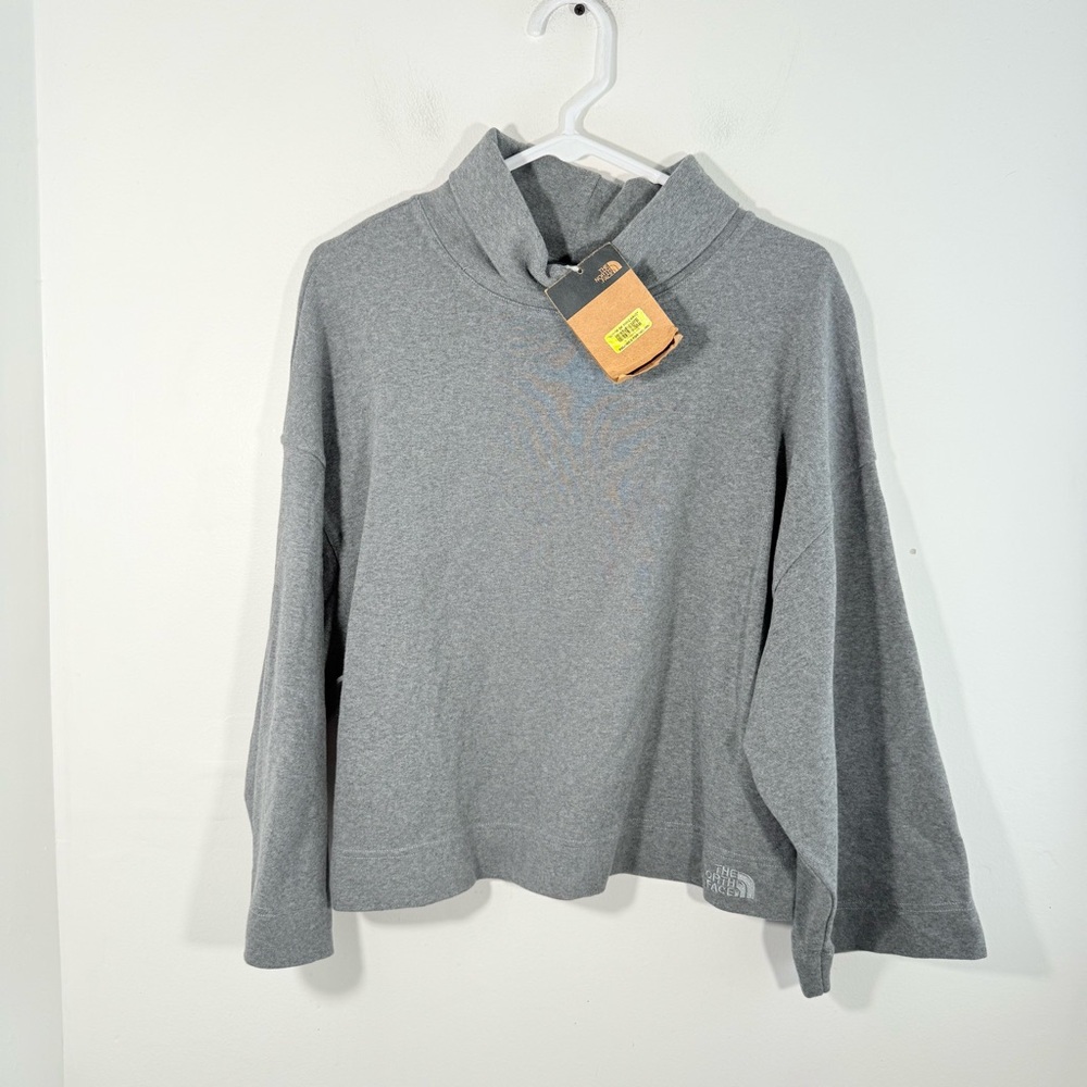 NWT The North Face Gray Cotton Bell Sleeve Mock Neck Top Medium Embroidered Logo